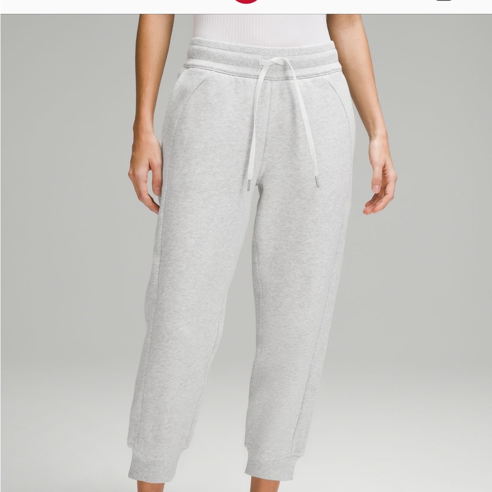 Lululemon Scuba Cropped Joggers